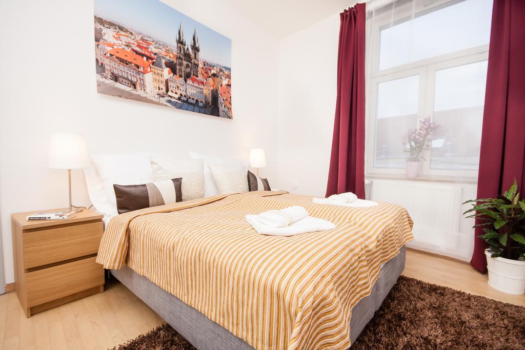 Wenceslas Square Lofts Apartament *