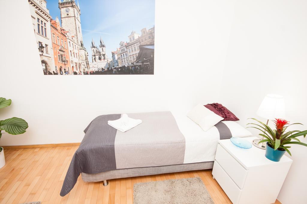 Wenceslas Square Lofts Apartament *